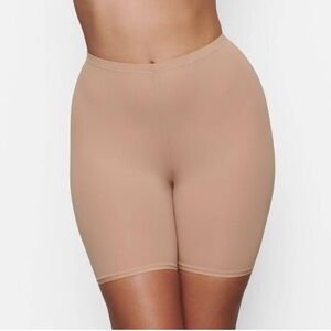 NWT SKIMS Fits Everybody Bike Shorts Clay Size 4X